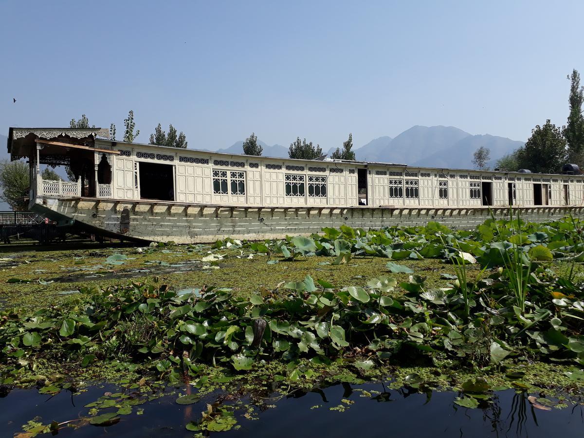 Heritage Geneva House Boat Srīnagar Exterior foto